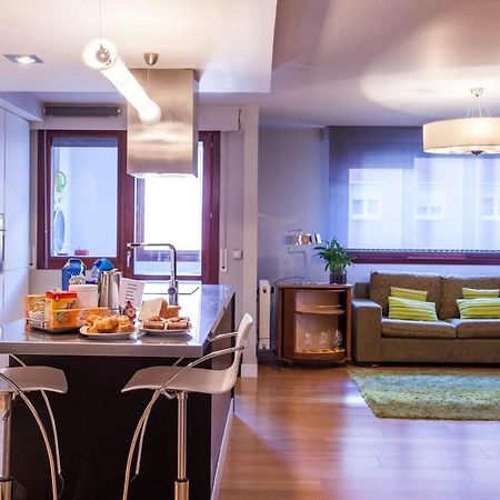 Piso Moderno, Centrico Y Con Garaje Gratis Apartment Билбао Екстериор снимка